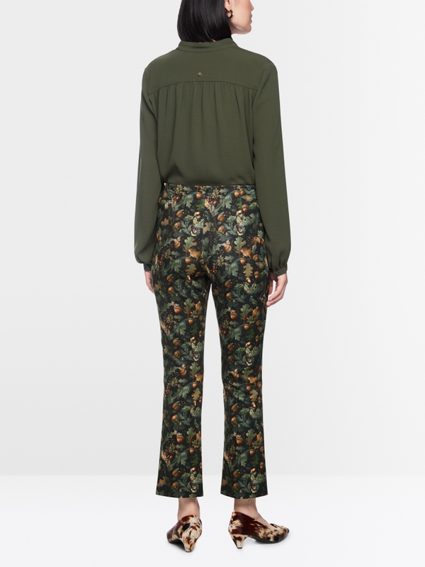 FREDERICA trousers in a feminine fit