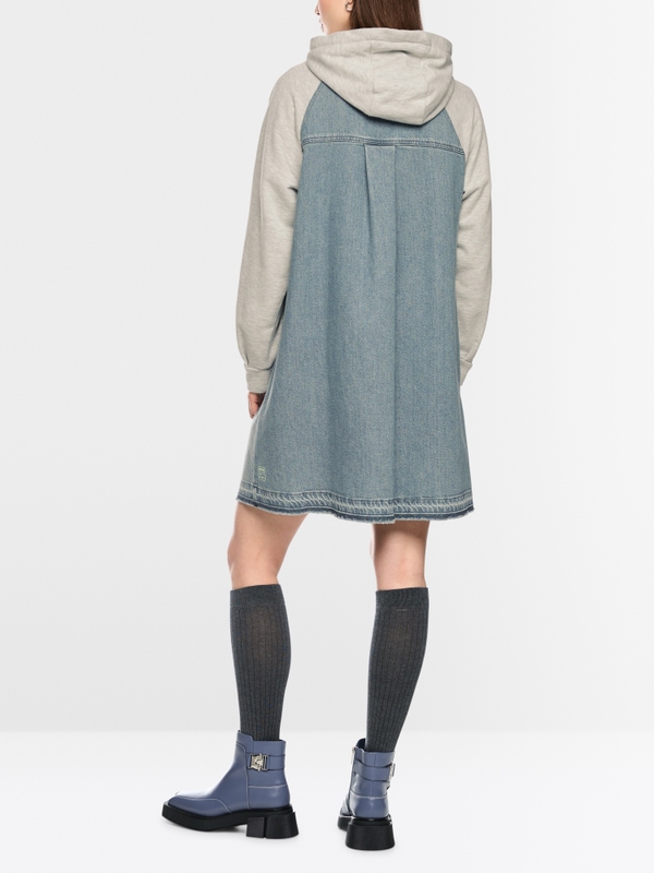 Robe sportive en mélange de matières