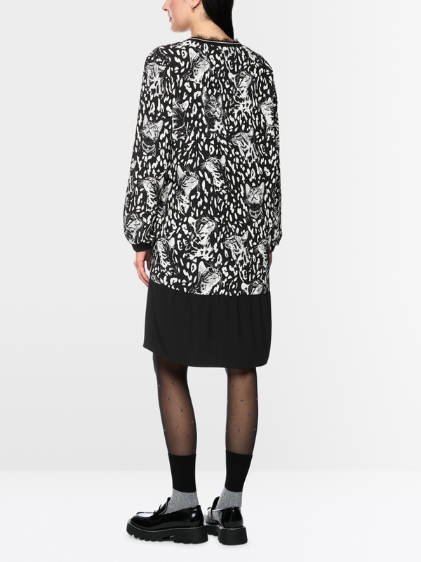 Dress with print and flounce