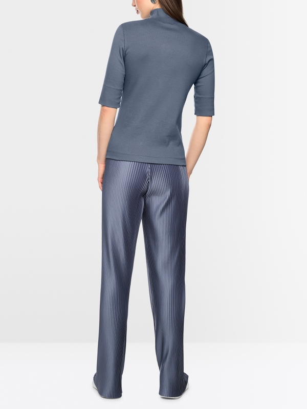 Basic shirt with stand-up collar