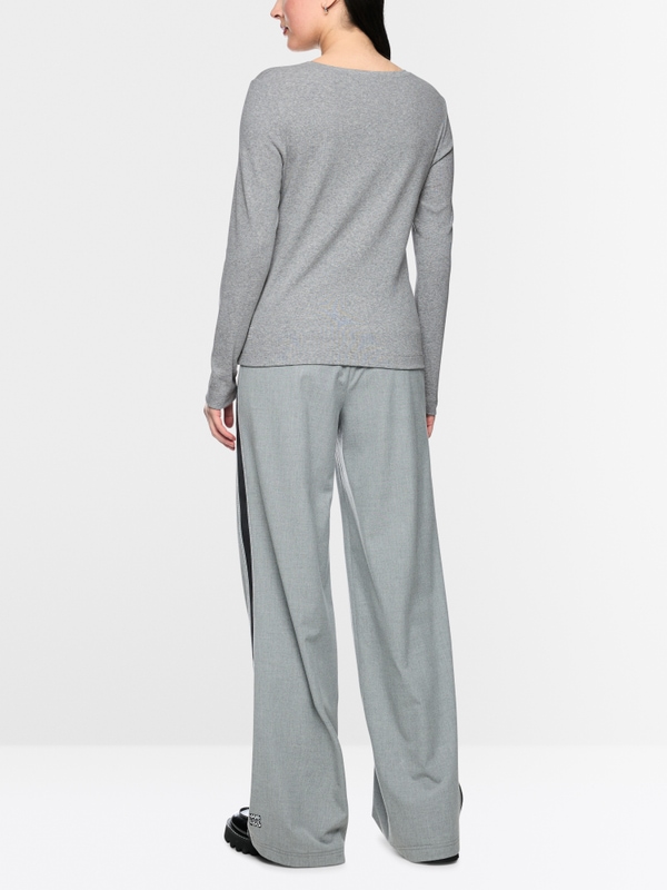 Ribbed knit shirt