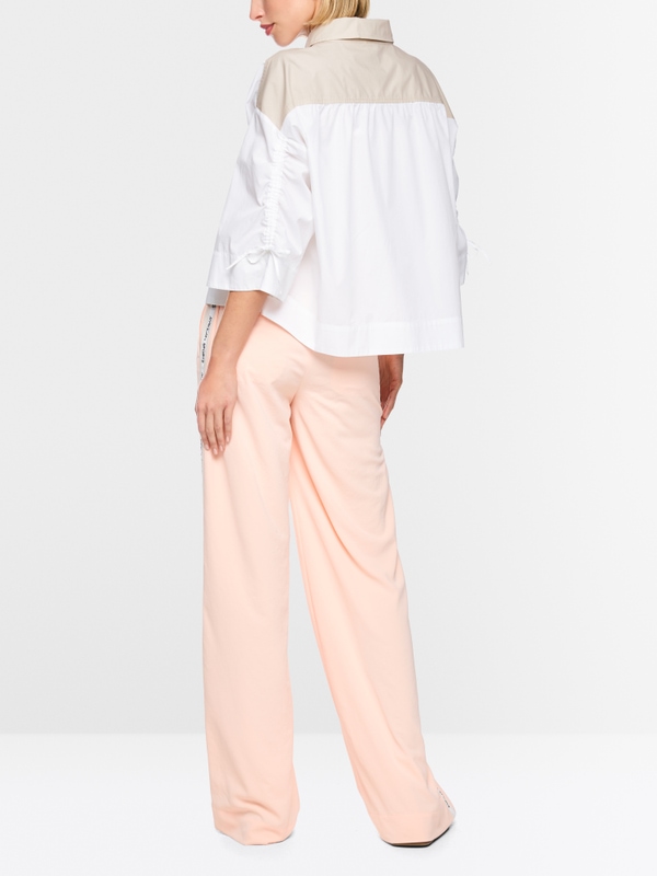 Blouse courte en coton avec détails contrastés