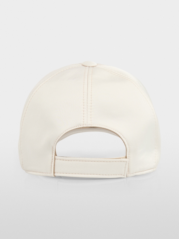Casquette à visière avec surpiqûres