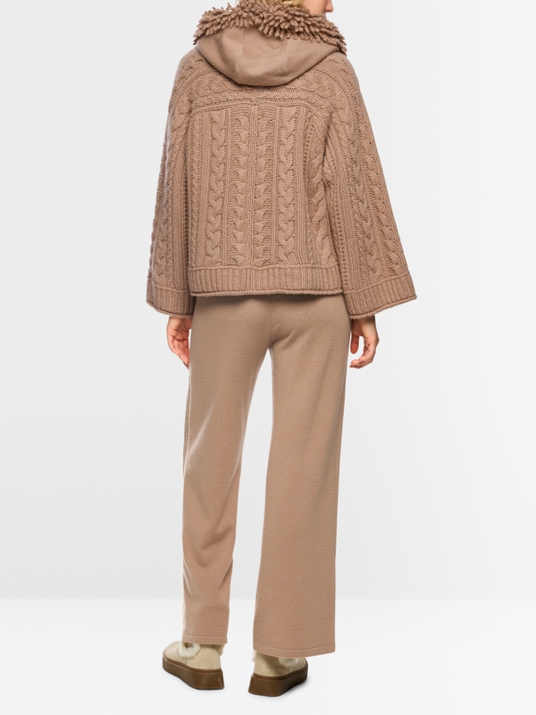 Zopfstrickpullover Knitted in Germany