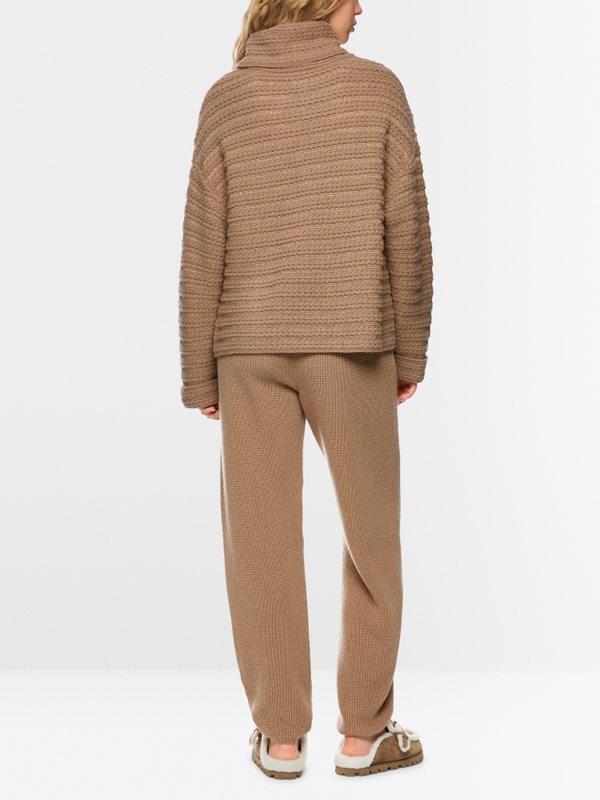 Rollkragenpullover Knitted in Germany
