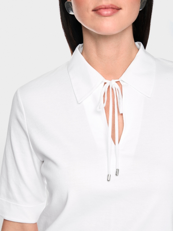 Polo uni avec cordon