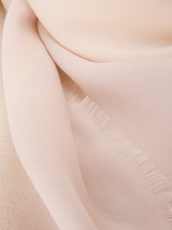 Square scarf with fringed edge