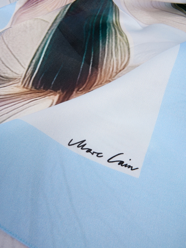 Silk scarf with lily print