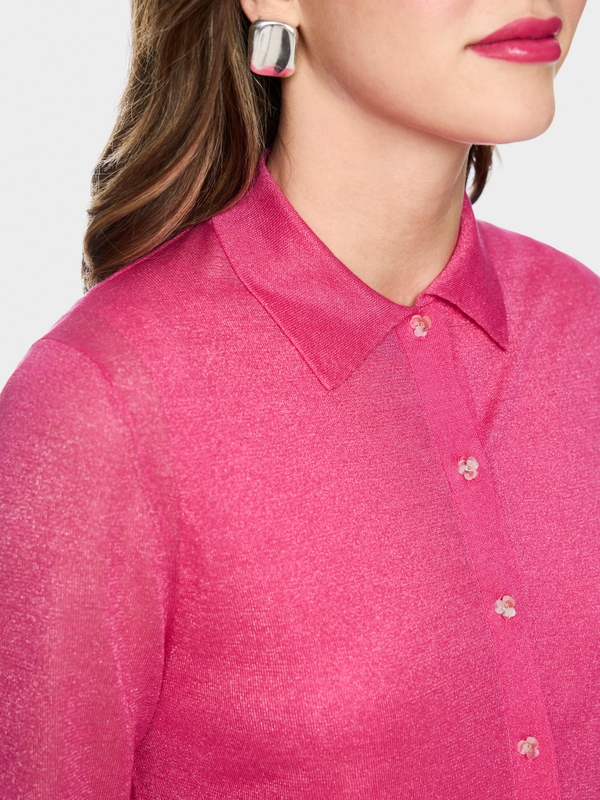 Fine-knit cardigan with floral buttons