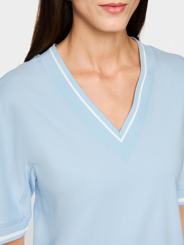 Sporty dress with striped details