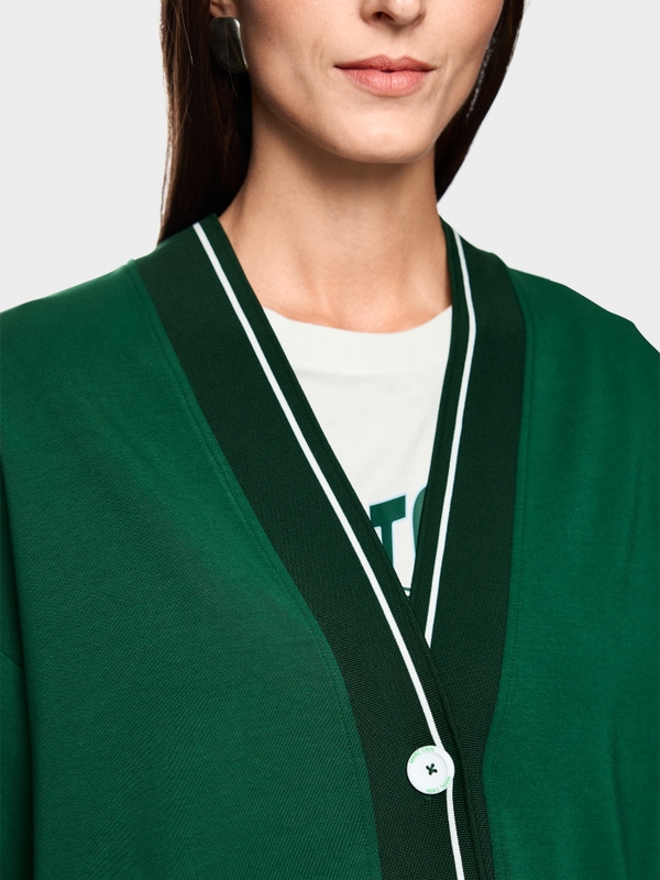 Loose jacket with striped details