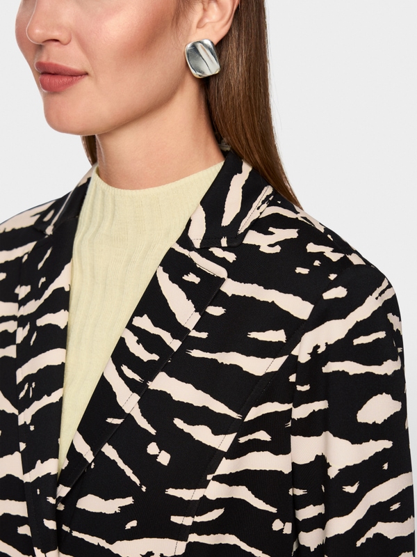 Blazer with animal print