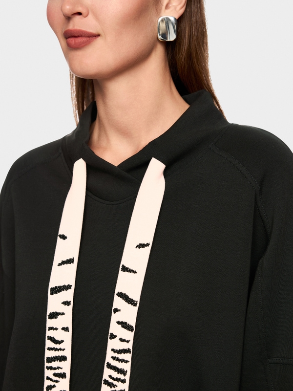 Loose-cut sweatshirt