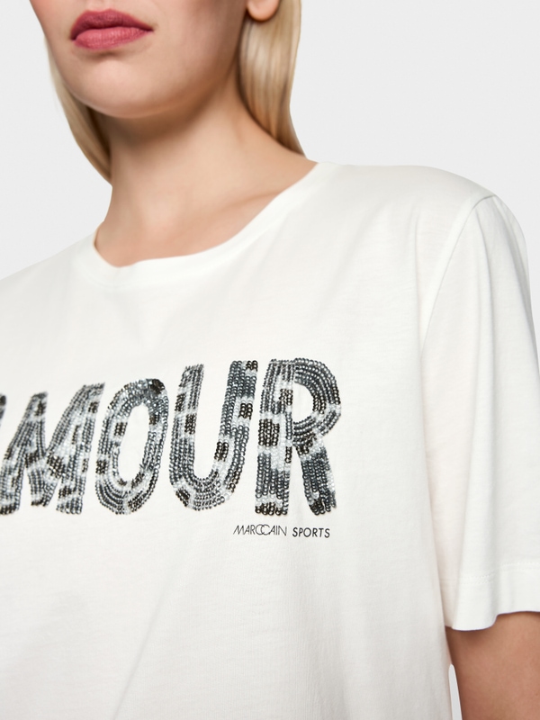 T-shirt with sequins