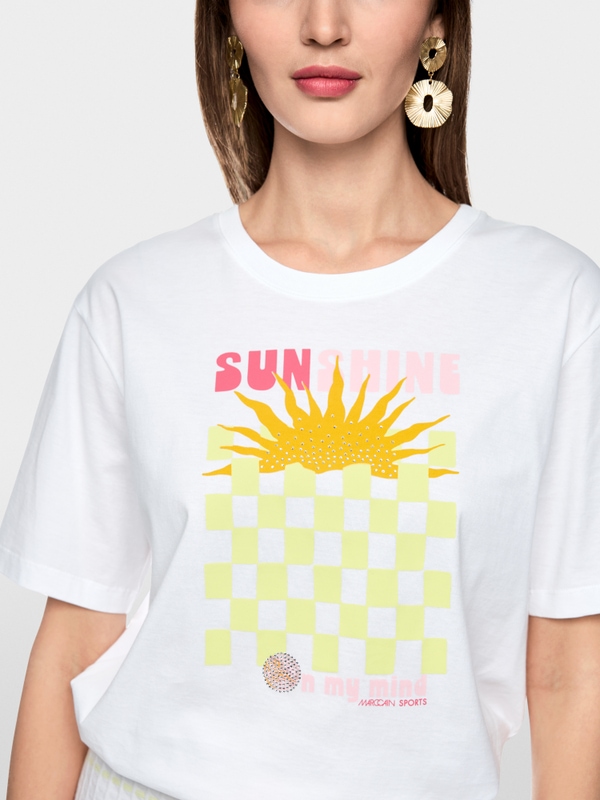 T-shirt with ‘Rethink Together’ print
