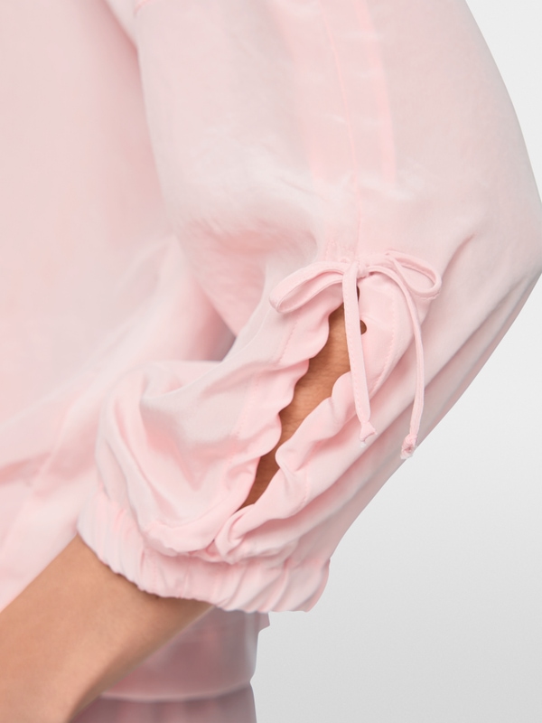 Blouse shirt in a mix of materials