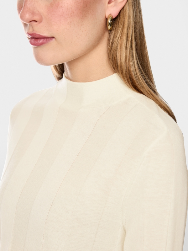 Slim-fit jumper with stand-up collar