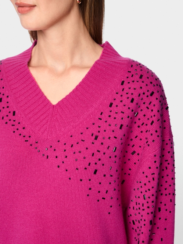 Elegant jumper with rhinestone details