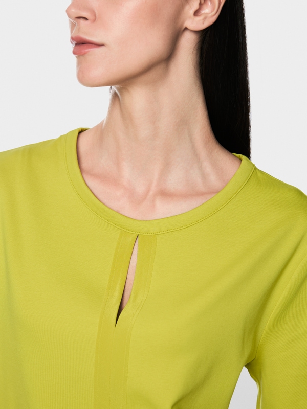 Elegant T-shirt