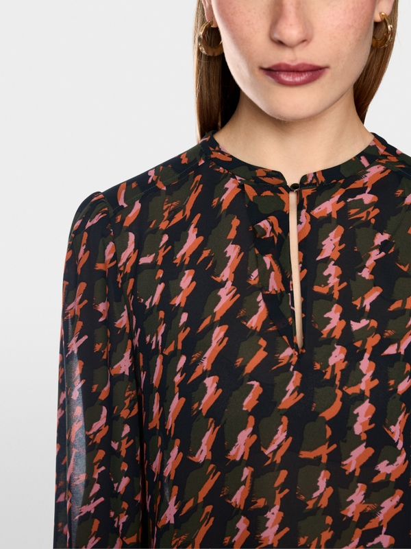 Abstract houndstooth blouse