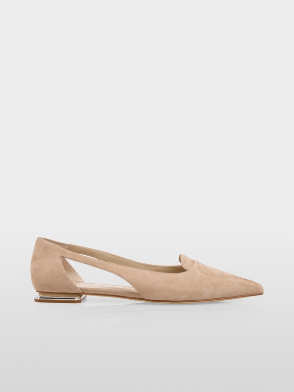 Ballerina flats with cut-outs