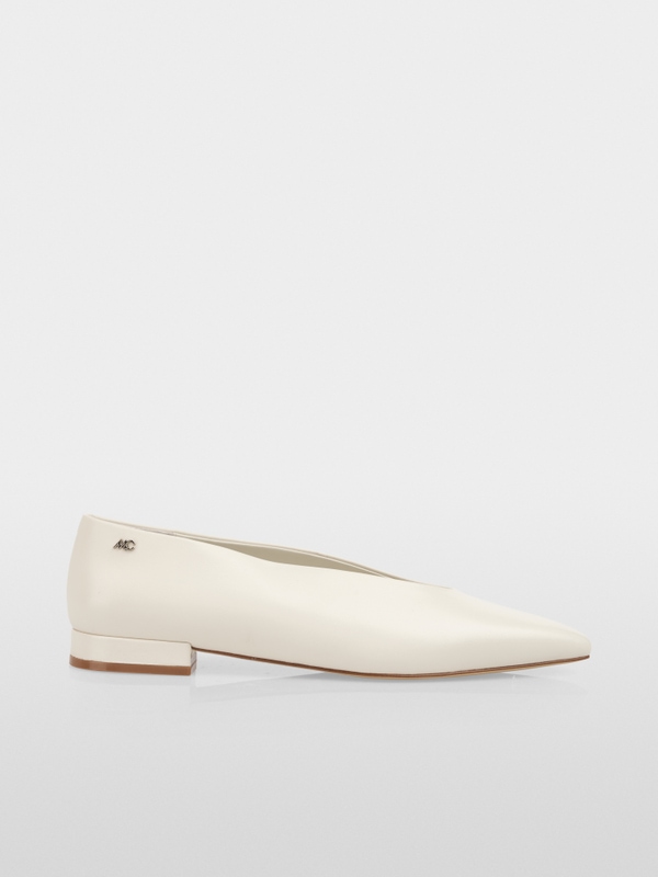 Leather ballerina flats
