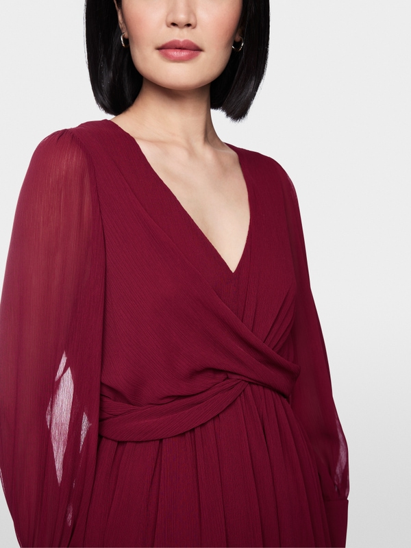 Elegant crêpe midi dress
