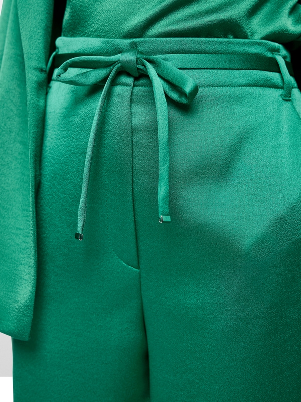 Pantalon en tissu FRANCA coupe féminine