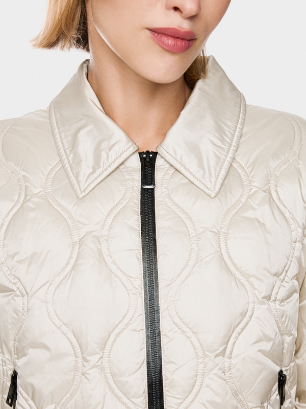 Veste matelassée avec détails contrastés