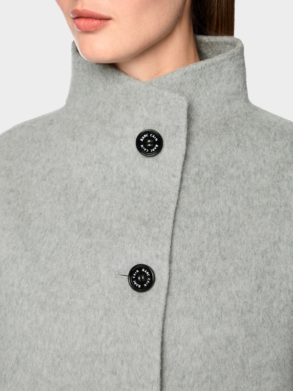 Sporty jacket with stand-up collar