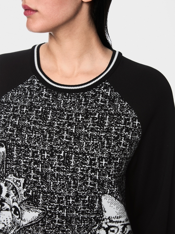 ‘Knitted in Germany’ print dress