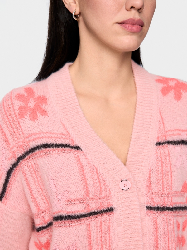 Cardigan tricoté en Allemagne