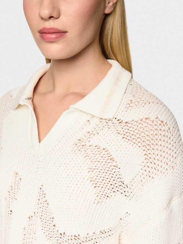 ‘Knitted in Germany’ V-neck jumper