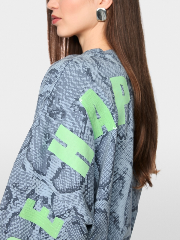 Sweatshirt with animal print