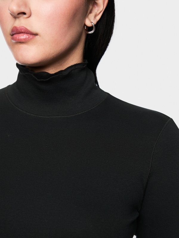 Fitted turtleneck shirt