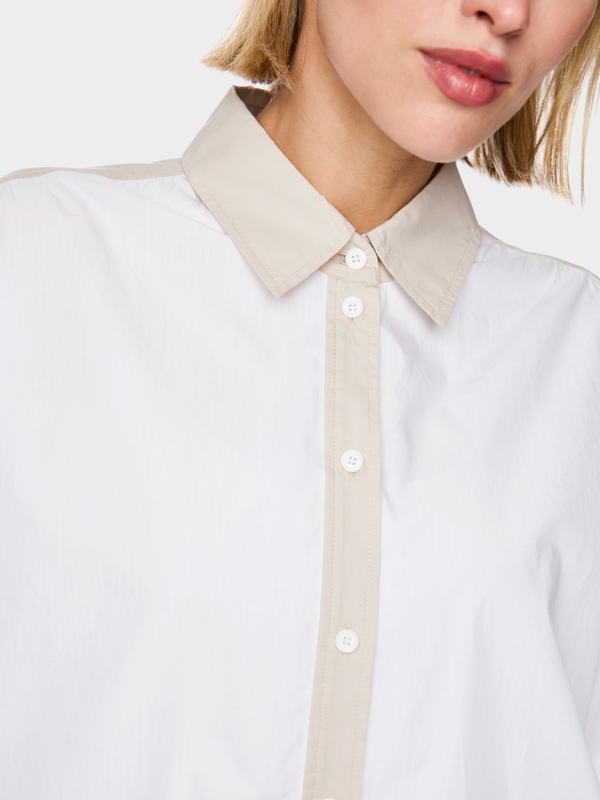 Blouse courte en coton avec détails contrastés