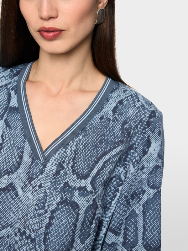 Blouse with animal print