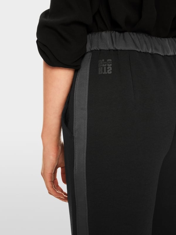 Modèle WUSU - Pantalon à enfiler avec taille haute