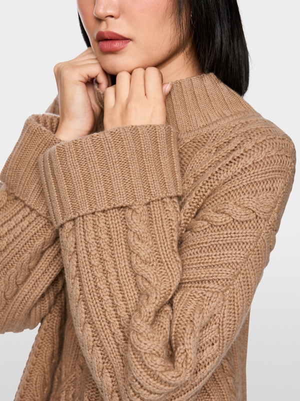 Kabeltrui Knitted in Germany