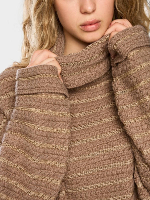 Rollkragenpullover Knitted in Germany