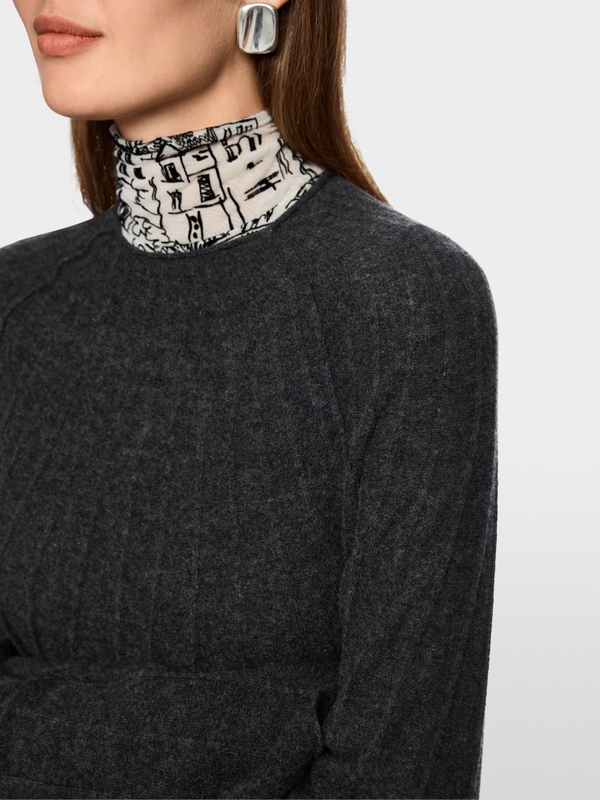 Pull en cachemire à col roulé