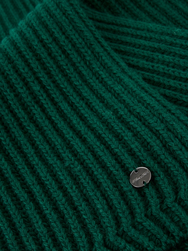 Chunky knit scarf in a wool blend