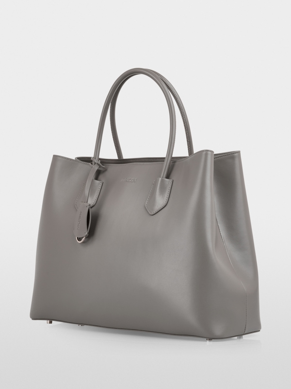 Elegante leren tas met hanger met logo