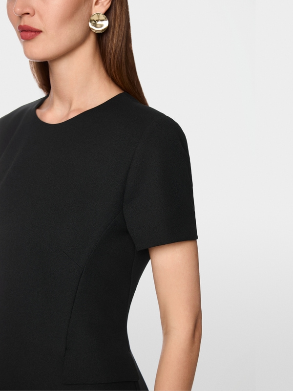 Klassisches Kleid