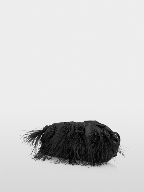 Elegante clutch met veren