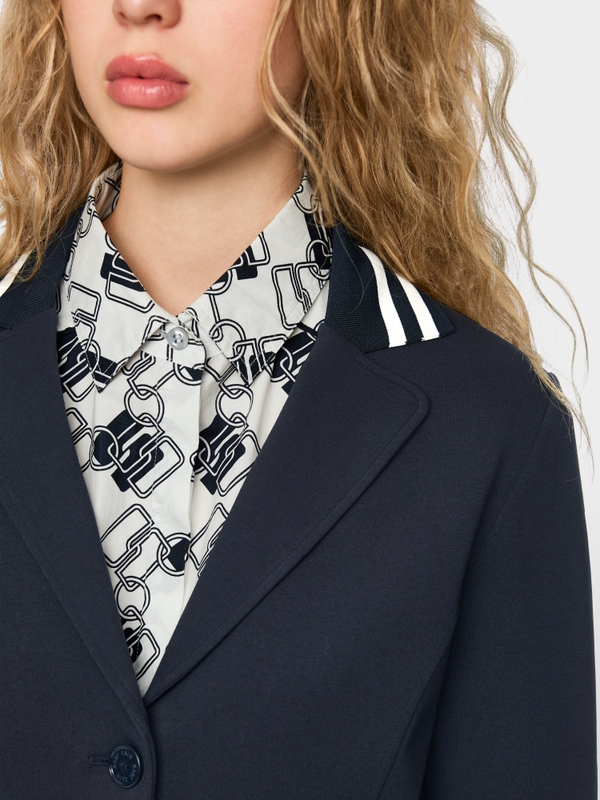 Fitted jersey blazer