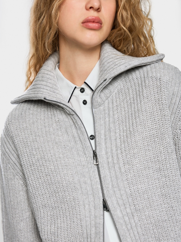 Cardigan à col Knitted in Germany