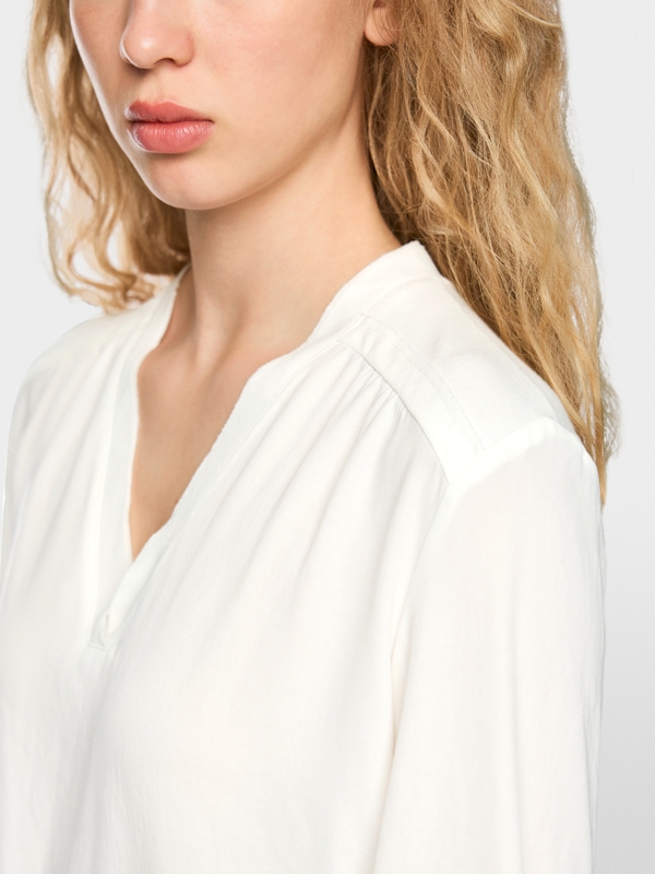 Blusenshirt aus Materialmix