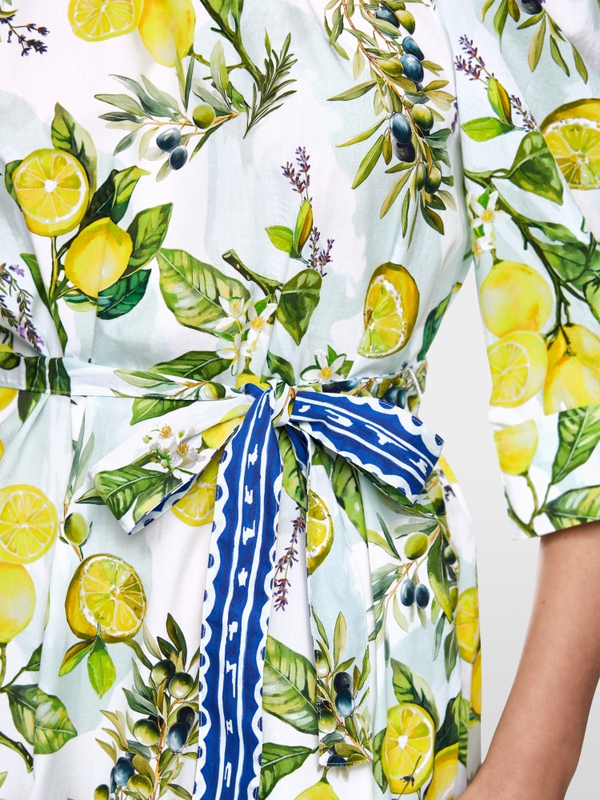 Print dress with Carmen neckline
