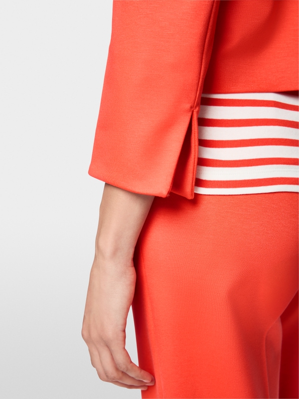 Short jacket with Kent collar